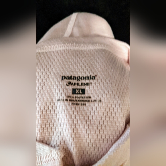 Patagonia Light Pink Long Sleeved Shirt- Women's XL - Picture 3 of 9